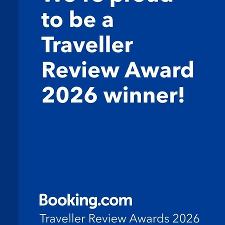 Δωμάτια σε οικογενειακή κατοικία F7 2, Private Bedroom Two Single Beds Shared Bathroom In Shared Flat Msida